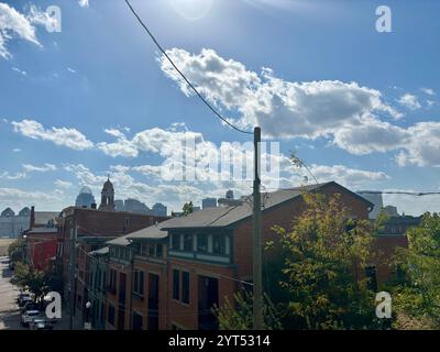 Blick auf die Skyline von Cincinnati von der Rheingegend Stockfoto