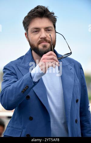 77. Cannes Film Festival, 16. Mai 2024: Schauspieler Tom Burke posiert während des Fotoaufrufs des Films Furiosa: A Mad Max Saga *** Lokale Bildunterschrift *** Stockfoto