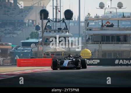 6. Dezember 2024, Yas Marina Circuit, Abu Dhabi, Formel 1 Etihad Airways Abu Dhabi Grand Prix 2024, im Bild Luke Browning (GBR), Williams Racing Stockfoto