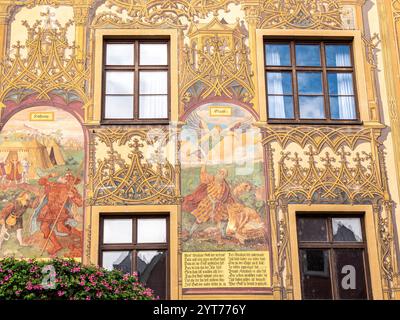 Freskenfassade des Ulmer Rathauses im Renaissancestil, Ulm, Baden-Württemberg, Deutschland Stockfoto