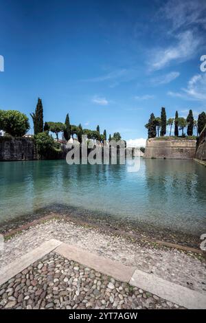 Italien, Peschiera del Garda (Verona), 26. Juni 2024: Klimawandel, auf dem Foto Hochwasser im Gardasee Foto © Matteo Biatta/Sintesi/Alamy Stock Photo Stockfoto