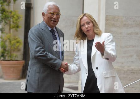 Italien, Rom, 22. Juli 2024 : der Chigi-Palast, Giorgia Meloni, empfängt Antonio Luis Santos da Costa, Präsident des Europäischen Rates Foto © Stefano Carofei/Sintesi/Alamy Stock Photo Stockfoto