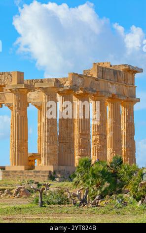 Tempel der Hera oder Tempel E, Archäologischer Park Selinunte, Selinunte, Bezirk Trapani, Sizilien, Italien Stockfoto