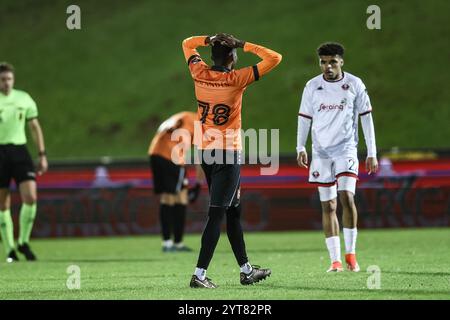 Deinze, Belgien. Dezember 2024. Tresor Matanda von Deinze reagiert auf ein Fußballspiel zwischen KMSK Deinze und RFC Seraing am Freitag, den 6. Dezember 2024 in Deinze, am 14. Tag der Saison 2024-2025 der zweiten Liga der Challenger Pro League der belgischen Meisterschaft. BELGA FOTO BRUNO FAHY Credit: Belga News Agency/Alamy Live News Stockfoto