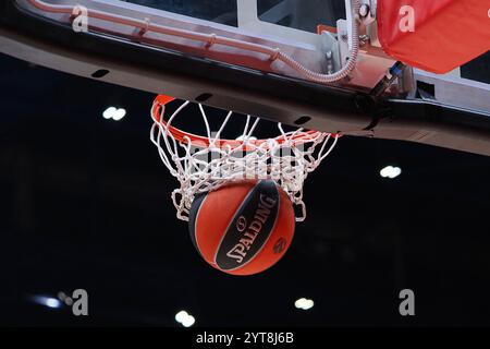 Mailand, Italien. Dezember 2024. Euroleague Basketball während der EA7 Emporio Armani Milano gegen LDLC Asvel Villeurbanne, Basketball Euroleague Spiel in Mailand, Italien, 06. Dezember 2024 Credit: Independent Photo Agency/Alamy Live News Stockfoto