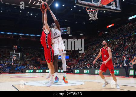 Mailand, Italien. Dezember 2024. Mbaye Ndiaye (LDLC Asvel Villeurbanne) während der EA7 Emporio Armani Milano vs LDLC Asvel Villeurbanne, Basketball Euroleague Spiel in Mailand, Italien, 06. Dezember 2024 Credit: Independent Photo Agency/Alamy Live News Stockfoto