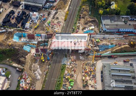 Luftaufnahme, vollständige Sperrung der Autobahn A40 beim neuen Ersatz- und Brückenbau der Schlachthofbrücke über die Gleise des Schlachthofes, Stockfoto