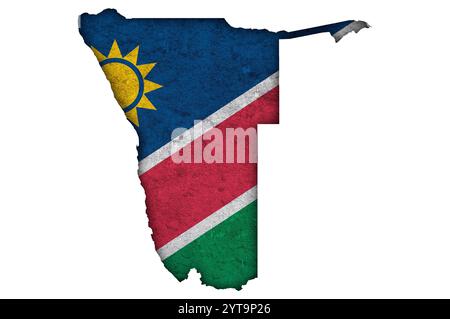 Karte und Flagge Namibias auf verwittertem Beton Stockfoto