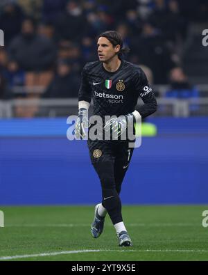 Mailand, Italien. Dezember 2024. Yann Sommer vom FC Internazionale während des Spiels der Serie A bei Giuseppe Meazza, Mailand. Der Bildnachweis sollte lauten: Jonathan Moscrop/Sportimage Credit: Sportimage Ltd/Alamy Live News Stockfoto