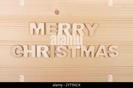 Begriff aus Holzbuchstaben auf hellem Holz Stockfoto