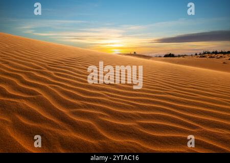 Landschaft der Roten Sanddünen in Mui ne in Vietnam Stockfoto