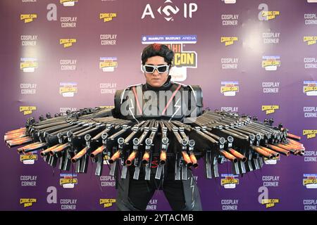 Neu-Delhi, Indien. Dezember 2024. NEW DELHI, INDIEN - 6. DEZEMBER: Menschen, die als Comic-Charaktere auf der Delhi Comic Con 2024 auf dem NSIC Exhibition Grounds Okhla am 6. Dezember 2024 in New Delhi, Indien, gekleidet sind. (Foto: Sonu Mehta/Hindustan Times/SIPA USA) Credit: SIPA USA/Alamy Live News Stockfoto