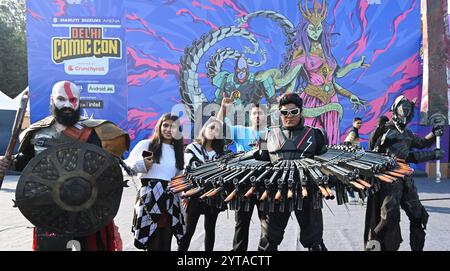 Neu-Delhi, Indien. Dezember 2024. NEW DELHI, INDIEN - 6. DEZEMBER: Menschen, die als Comic-Charaktere auf der Delhi Comic Con 2024 auf dem NSIC Exhibition Grounds Okhla am 6. Dezember 2024 in New Delhi, Indien, gekleidet sind. (Foto: Sonu Mehta/Hindustan Times/SIPA USA) Credit: SIPA USA/Alamy Live News Stockfoto