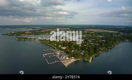 APRIL 2023, OXFORD, EASTERN SHORE MARYLAND - USA - aus der Vogelperspektive der kleinen Fischerstadt Chesepeake Bay, Oxford, MD Stockfoto