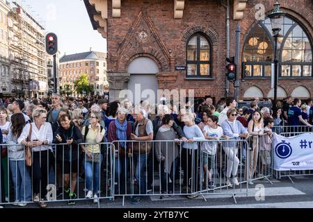 Kopenhagen, Dänemark. Mai 2024. Zuschauer für die 10 km Distanz am Royal Run. (Credit Image: © Kristian Tuxen Ladegaard Berg/SOPA Images via ZUMA Press Wire) NUR REDAKTIONELLE VERWENDUNG! Nicht für kommerzielle ZWECKE! Stockfoto