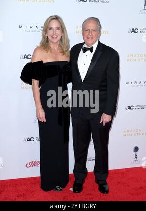 Los Angeles, USA. Dezember 2024. LOS ANGELES, CA. 6. Dezember 2024: Barbara Nash & Mark Badagliacca im American Cinematheque Honors 2024 im Beverly Hilton. Bildnachweis: Paul Smith/Alamy Live News Stockfoto