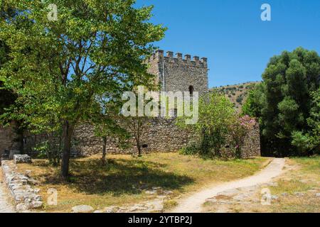 Das Schloss Butrint aus dem 15. Jahrhundert im Archaeological Park Butrint, im Butrint National Park, Südalbanien. Ein UNESCO-Weltkulturerbe. Stockfoto