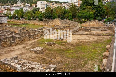 Sarande, Albanien - 5. Juni 2024. Die Synagoge-Basilika-Anlage im Zentrum von Sarande, Südalbanien. Es stammt aus dem 4. Bis 6. Jahrhundert Stockfoto