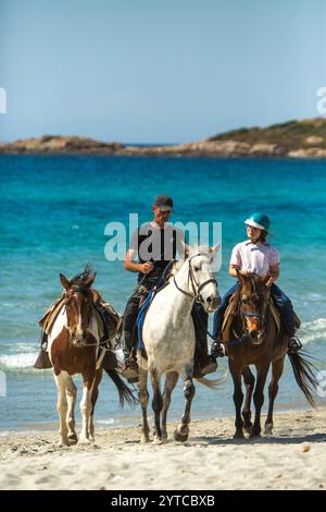 FRANKREICH. HAUTE-CORSE (2B) AGRIATES WÜSTE. REITEN IM ARBO VALLEY EQUESTRIAN CLUB IN DER NÄHE DES OSTRICONI STRANDES. Stockfoto