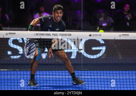 Mailand, Italien. Dezember 2024. Federico Chingotto (ARG) wurde während des Spiels von Milano Premiere Padel P1 zwischen Pol Hernandez Alvarez (ESP) Ramiro Jesus Valenzuela (ARG) gegen Federico Chingotto (ARG) Alejandro Galan (ESP) in der Allianz Cloud Arena gesehen. (Foto: Fabrizio Carabelli/SOPA Images/SIPA USA) Credit: SIPA USA/Alamy Live News Stockfoto