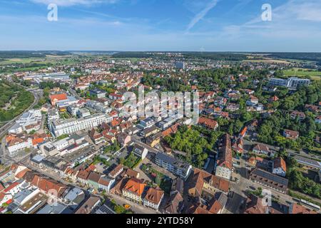 Die mittelfränkische Bezirkshauptstadt Ansbach an der Fränkischen Rezat von oben Blick auf die sehenswerten Stadt Ansbach in Mittelfranken im Somm Ansb Stockfoto