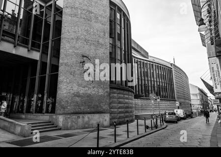 Turin, Italien - 27. März 2022: Das Teatro Regio, Royal Theatre ist ein bekanntes Opernhaus und Opernunternehmen in Turin, Piemont, Italien. Stockfoto