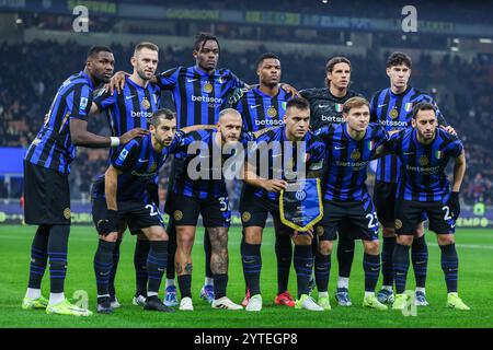 Mailand, Italien. Dezember 2024. Die Spieler des FC Internazionale stehen 2024/25 im San Siro Stadion in der Serie A zwischen dem FC Internazionale und Parma Calcio 1913 an. Endpunktzahl Inter 3: 1 Parma (Foto: Fabrizio Carabelli/SOPA Images/SIPA USA) Credit: SIPA USA/Alamy Live News Stockfoto