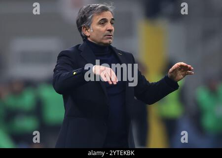 Mailand, Italien. Dezember 2024. Fabio Pecchia Cheftrainer von Parma Calcio reagiert beim Spiel der Serie A in Giuseppe Meazza, Mailand. Der Bildnachweis sollte lauten: Jonathan Moscrop/Sportimage Credit: Sportimage Ltd/Alamy Live News Stockfoto