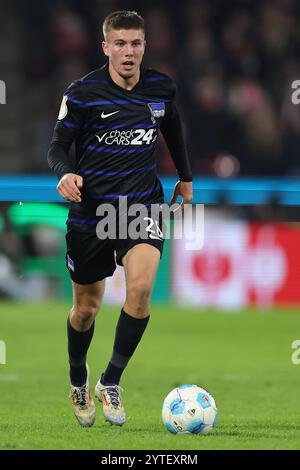 04.12.2024, Fußball, 1. FC Köln - Hertha BSC, Achtelfinale DFB-Pokal, RheinEnergieStadion, Saison 2024 2025: Gustav Christensen Hertha 26 DFB-Vorschriften verbieten jede Verwendung von Fotografien als Bildsequenzen und/oder Quasi-Video. Nordrhein-Westfalen Deutschland *** 04 12 2024, Fußball, 1 FC Köln Hertha BSC, Achtelfinale DFB-Pokal, RheinEnergieStadion, Saison 2024 2025 Gustav Christensen Hertha 26 DFB-Vorschriften verbieten jede Verwendung von Fotografien als Bildsequenzen und oder Quasi-Video Nordrhein-Westfalen Deutschland Stockfoto