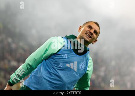 Lodz, Polen. Dezember 2024. Artur Jedrzejczyk aus Legia wurde während des Polnischen Pokalspiels zwischen LKS Lodz und Legia Warszawa im Wladyslaw Krol Municipal Stadium gesehen. Endstand; LKS Lodz 0:3 Legia Warszawa. Quelle: SOPA Images Limited/Alamy Live News Stockfoto