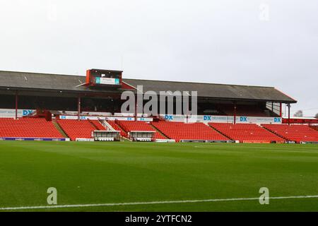 Oakwell Stadium, Barnsley, England - 7. Dezember 2024 Allgemeine Ansicht des Bodens - vor dem Spiel Barnsley gegen Birmingham City, Sky Bet League One, 2024/25, Oakwell Stadium, Barnsley, England - 7. Dezember 2024 Credit: Arthur Haigh/WhiteRosePhotos/Alamy Live News Stockfoto