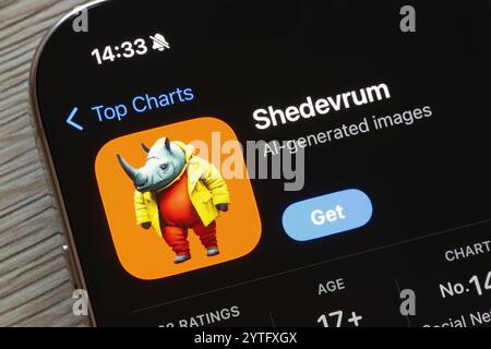 OSTRAVA, TSCHECHIEN - 23. NOVEMBER 2024: App Store mit Shedevrum Mobile App für KI-generierte Bilder Stockfoto