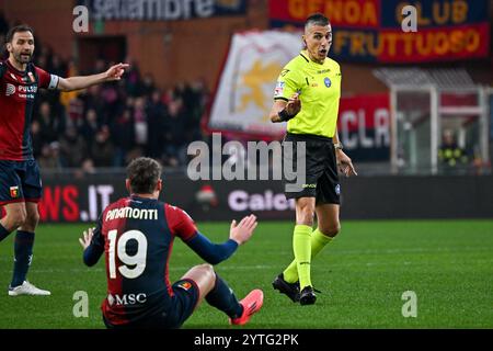 Genua, Italien. Dezember 2024. Der Schiedsrichter während des Fußballspiels der Serie A zwischen Genua und Turin im Luigi Ferraris Stadion in Genua, Italien - Samstag, den 07. Dezember 2024. Sport - Fußball . (Foto: Tano Pecoraro/Lapresse) Credit: LaPresse/Alamy Live News Stockfoto