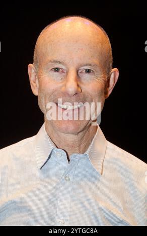 INGEMAR STENMARK schwedischer Alpinskifahrer im Slalom und Riesenslalom mit einer Reihe von Olympia- und Weltmeister-Siegen, und er war lange Zeit der Skifahrer mit den meisten Siegen im alpinen Skizirkus. Stockfoto