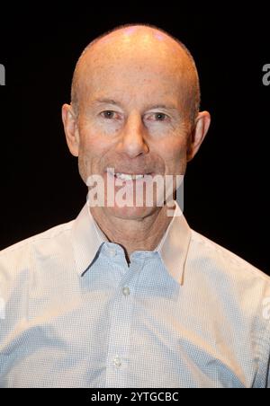 INGEMAR STENMARK schwedischer Alpinskifahrer im Slalom und Riesenslalom mit einer Reihe von Olympia- und Weltmeister-Siegen, und er war lange Zeit der Skifahrer mit den meisten Siegen im alpinen Skizirkus. Stockfoto