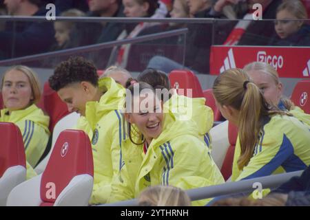 Amsterdam, Niederlande. Dezember 2024. Johan Cruijff Arena, 7. Dezember 2024, genießt Ajax vor dem Azerion Vrouwen Eredivisie Spiel zwischen Ajax und PSV Vrouwen in der Amsterdam Arena, Niederlande. (Arne van der Ben/SPP) Credit: SPP Sport Press Photo. /Alamy Live News Stockfoto