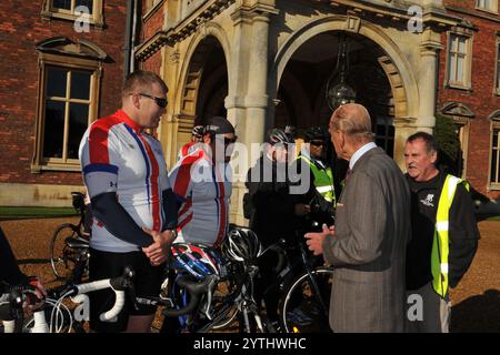 2. JUNI 2012 Sandringham Norfolk CA. 2012 behinderte Veteranen aus Großbritannien und den USA, die alle lebensverändernde Verletzungen in Afghanistan erlitten haben Stockfoto