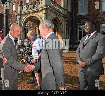 2. JUNI 2012 Sandringham Norfolk CA. 2012 behinderte Veteranen aus Großbritannien und den USA, die alle lebensverändernde Verletzungen in Afghanistan erlitten haben Stockfoto