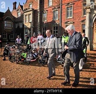 2. JUNI 2012 Sandringham Norfolk CA. 2012 behinderte Veteranen aus Großbritannien und den USA, die alle lebensverändernde Verletzungen in Afghanistan erlitten haben Stockfoto