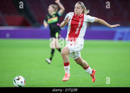 Amsterdam, Niederlande. Dezember 2024. AMSTERDAM, 07.12.2024, Amsterdam Arena, Azerion Eredivisie vrouwen, Ajax - PSV (Frauen), Saison 2024/2025, während des Spiels Ajax - PSV (Frauen), Ajax-Spieler Danique Tolhoek Credit: Pro Shots/Alamy Live News Stockfoto