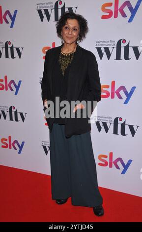 London, Großbritannien. Dezember 2024. Meera Syal bei den Women in Film & Television Awards 2024 in Zusammenarbeit mit Sky, London Hilton Park Lane Hotel, Park Lane, am Freitag, den 06. Dezember 2024 in London, England, Großbritannien. CAP/CAN © CAN/Capital Pictures Credit: Capital Pictures/Alamy Live News Stockfoto