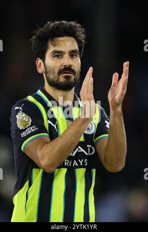 LONDON, Großbritannien - 7. Dezember 2024: Ilkay Gundogan aus Manchester City applaudiert den Fans nach dem Premier League Spiel zwischen Crystal Palace FC und Manchester City FC im Selhurst Park (Credit: Craig Mercer/ Alamy Live News) Stockfoto