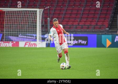 Amsterdam, Niederlande. Dezember 2024. Johan Cruijff Arena, 07. Dezember 2024 Sherida Spitse (8 Ajax) während des Azerion Vrouwen Eredivisie Spiels zwischen Ajax und PSV Vrouwen in der Amsterdam Arena, Niederlande. (Arne van der Ben/SPP) Credit: SPP Sport Press Photo. /Alamy Live News Stockfoto