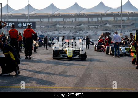 7. Dezember 2024, Abu Dhabi, Singapur, Vereinigte Arabische Emirate: F2 am Samstag beim Formel 1-Grand Prix von Abu Dhabi 2024 auf dem Yas Marina Circuit. (Credit Image: © Antoine Lapeyre/ZUMA Press Wire) NUR REDAKTIONELLE VERWENDUNG! Nicht für kommerzielle ZWECKE! Stockfoto