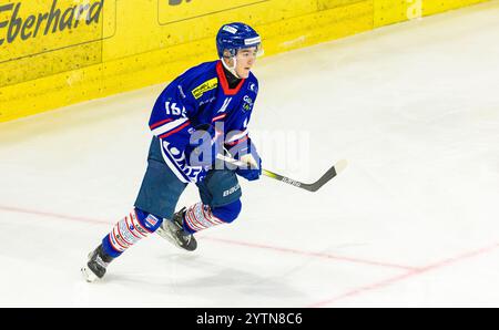 Kloten, Schweiz, 24. November 2024: #11 Andri Künzli, Stürmer EHC Kloten U20-Elit Team. (Foto: Andreas Haas/dieBildmanufaktur) Stockfoto