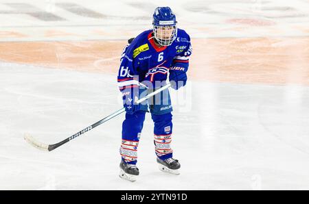 Kloten, Schweiz, 24. November 2024: #6 Vito Thoma, Verteidiger EHC Kloten U20-Elit Team. (Foto: Andreas Haas/dieBildmanufaktur) Stockfoto