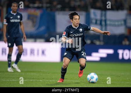 Koji MIYOSHI BO Aktion, Einzelaktion, Fussball 1. Bundesliga, 13. Spieltag, VfL Bochum BO - SV Werder Bremen HB 0-1 am 07.12.2024, Vonovia Ruhrstadion Bochum / Deutschland. DFL-Vorschriften verbieten die Verwendung von Fotografien als Bildsequenzen und/oder Quasi-Video *** Koji MIYOSHI BO Action, Single Action, Fußball 1 Bundesliga, Spieltag 13, VfL Bochum BO SV Werder Bremen HB 0 1 am 07 12 2024, Vonovia Ruhrstadion Bochum Deutschland DFL-Vorschriften verbieten die Verwendung von Fotografien als Bildsequenzen und/oder Quasi-Video Stockfoto