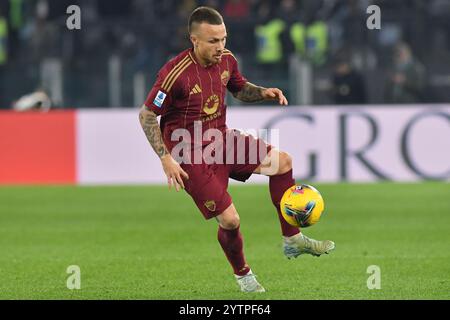 Rom, Latium. Dezember 2024. Angelino von AS Roma während des Spiels der Serie A zwischen Roma und Lecce im Olympiastadion, Italien, 7. Dezember 2024. Gutschrift: massimo insabato/Alamy Live News Stockfoto