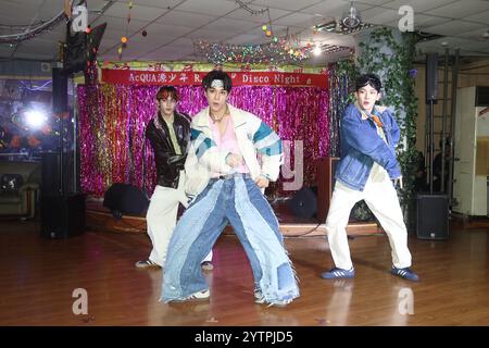 TAIPEI, CHINA - 6. DEZEMBER 2024 - Acqua R.Y.G., bestehend aus Lin Yujia, Always You und Trunkene Texte, nahmen an der Veröffentlichung des neuen Songs des Dynami Teil Stockfoto