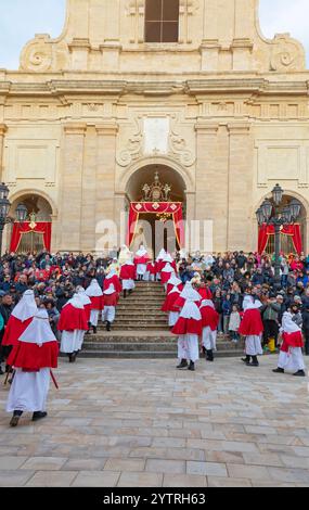 Prozession in die Kathedrale, Enna, Siclly, Italien Stockfoto